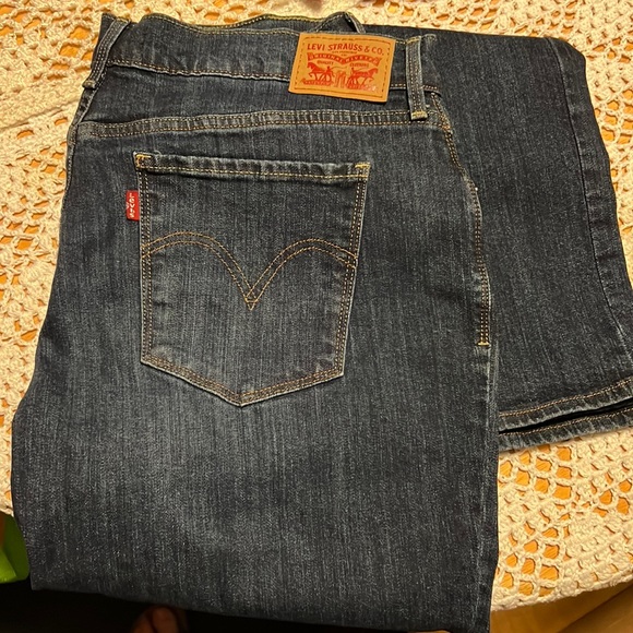 Levi's Denim - Levi’s 505 Straight Cut, Red Tag, Medium Dark Wash Jeans, Like New